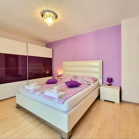 Lejlighed Sunny View - Seaside With Garage Burgas City
