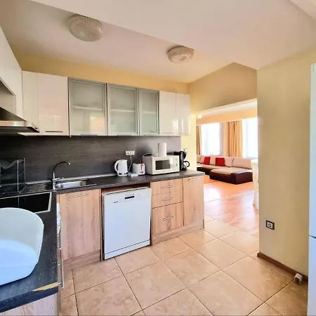 Apartamento Sunny View - Seaside With Garage Burgas
